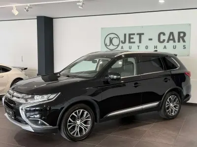 Gebraucht Mitsubishi Outlander Plus 150 PS (110 kW) 2018 Schwarz SUV