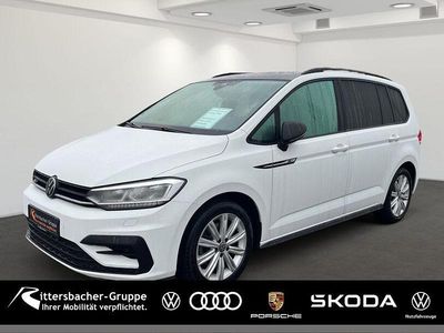 Pure white Gebraucht 2023 VW Touran Highline Van / Kleinbus | 30.950 € (Fairer Preis)