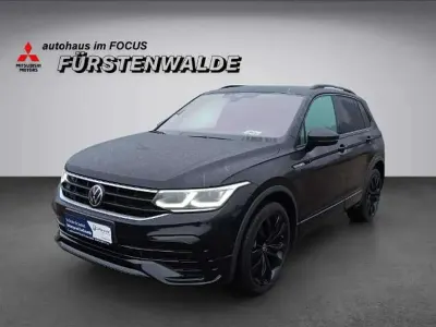 Gebraucht VW Tiguan R-line 200 PS (147 kW) 2023 Schwarz SUV