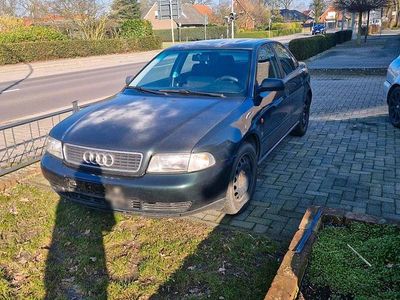 Gebraucht Audi A4 125 PS (91 kW) 1995 Grün Limousine