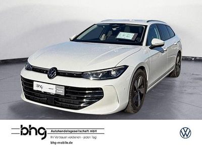 Weiß Gebraucht 2025 VW Passat Elegance Limousine | 36.930 € (Fairer Preis)