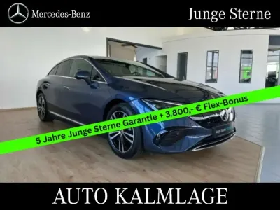 Używany Mercedes EQE300 180 kW (245 KM) 2025 Niebieski Sedan/Limuzyna
