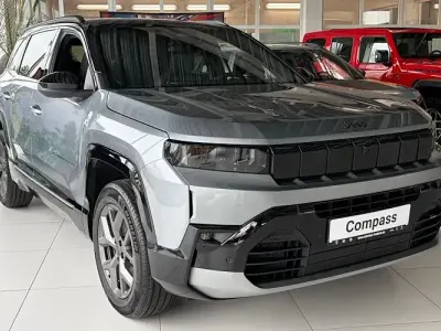 Nouă Jeep Compass 145 CP (106 kW) 2026 Gri SUV