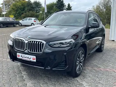 Gebraucht BMW X3 M Sport 190 PS (139 kW) 2023 Black sapphire metallic SUV