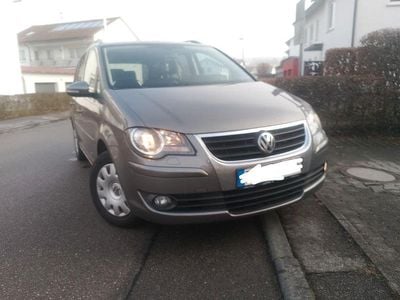 Grau Gebraucht 2009 VW Touran Freestyle Van / Kleinbus | 4.999 € (Etwas zu teuer)