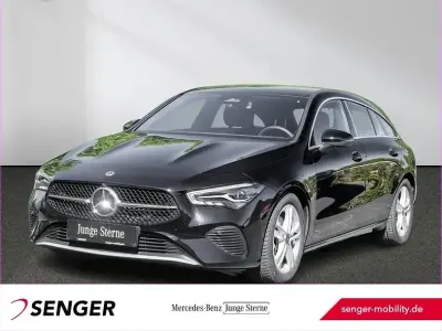 Gebraucht Mercedes CLA200 Shooting Brake 163 PS (119 kW) 2024 Schwarz Kombi