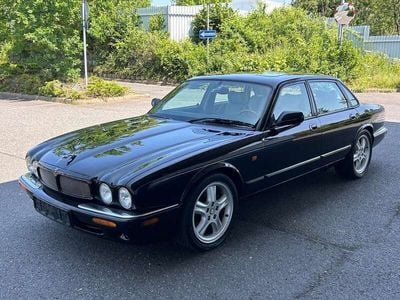 Jaguar XJR