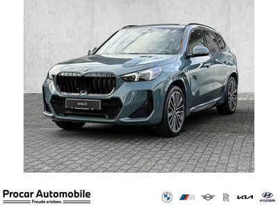 Neu BMW X1 M Sport 170 PS (125 kW) 2025 Cape york gruen SUV