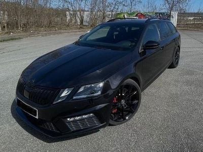 Usata Skoda Octavia RS 245 CV (180 kW) 2018 Nero Station wagon