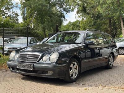 Mercedes E200