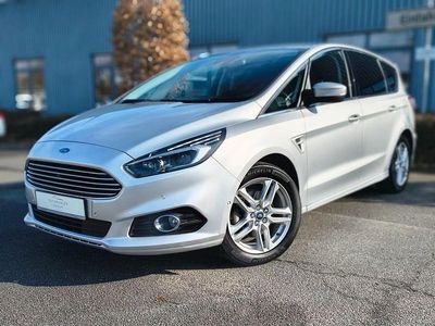 Gebraucht Ford S-MAX Titanium 179 PS (131 kW) 2016 Silber Van / Kleinbus