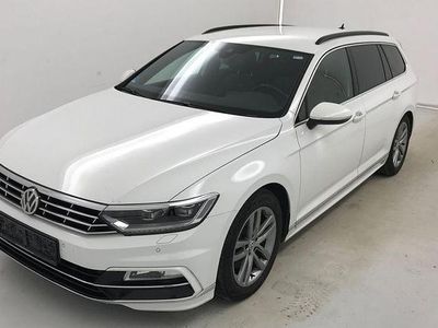 Second-hand VW Passat R-line 150 CP (110 kW) 2017 Alb Berlinǎ