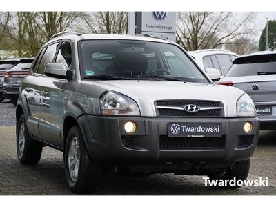 Gebraucht Hyundai Tucson Comfort 141 PS (103 kW) 2010 Metallic) (silber SUV