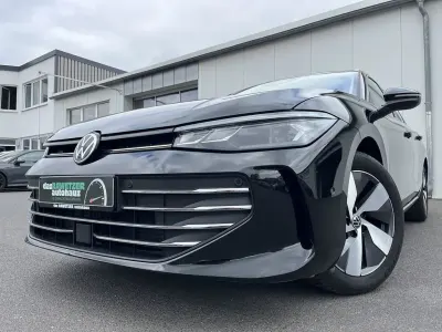 Gebraucht VW Passat Business 150 PS (110 kW) 2024 Grenadillschwarz Kombi