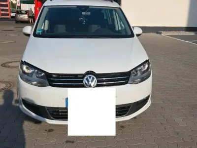 Gebraucht VW Sharan 150 PS (110 kW) 2020 Weiß Van / Kleinbus