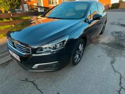 Gebraucht Peugeot 508 SW 150 PS (110 kW) 2014 Grau Kombi
