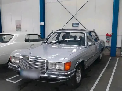 Gebraucht Mercedes 280 156 PS (114 kW) 1979 Silber Limousine