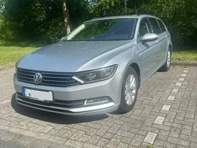 Gebraucht VW Passat Comfortline 150 PS (110 kW) 2015 Silber Kombi