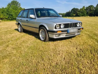 Gebraucht BMW 318 113 PS (83 kW) 1992 Silber Kombi
