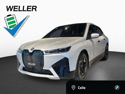 Mineralweiß (weiß) Gebraucht 2023 BMW iX Sport Line SUV | 56.450 € (Superpreis)