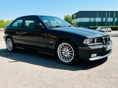 BMW 323 Compact