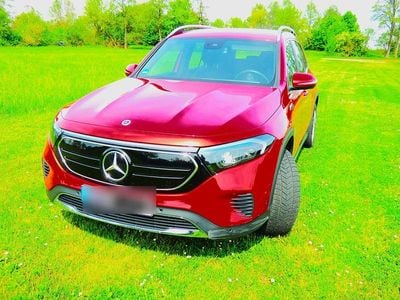 Mercedes EQB250