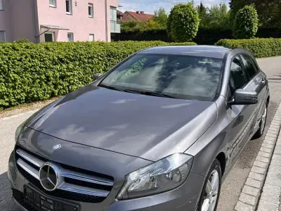 Brugt Mercedes A180 109 HK (80 kW) 2014 Sølv Sedan