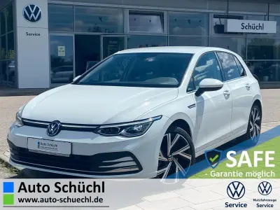 Gebraucht VW Golf VIII Active 150 PS (110 kW) 2024 Weiß Limousine