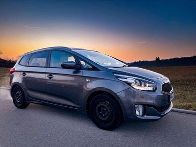 Gebraucht Kia Carens Edition 7 135 PS (99 kW) 2015 Grau Van / Kleinbus