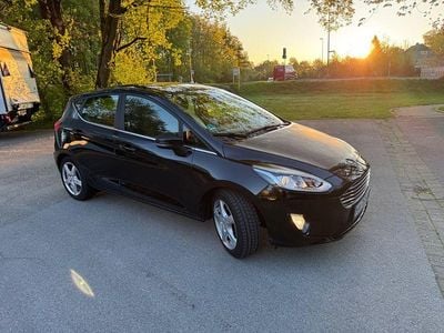Second-hand Ford Fiesta Titanium 86 CP (63 kW) 2018 Negru Hatchback