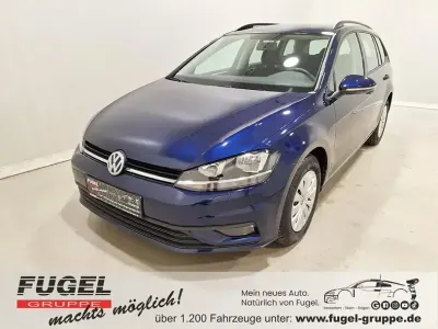 Gebraucht VW Golf VII Trendline 116 PS (85 kW) 2019 Atlantik blue metallic Kombi