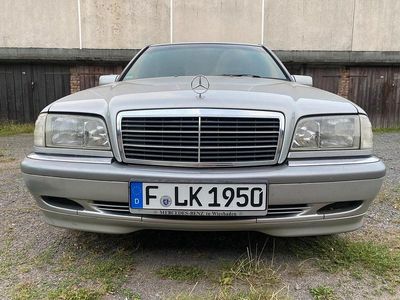 Mercedes C180