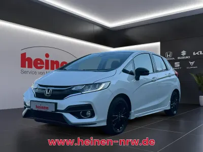 Gebraucht Honda Jazz Dynamic 131 PS (96 kW) 2019 Platinum white Kleinwagen