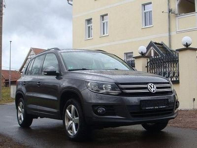 Gebraucht VW Tiguan Trendline 140 PS (102 kW) 2012 Grau SUV
