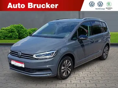Neu VW Touran Comfortline 150 PS (110 kW) 2026 Grau Van / Kleinbus