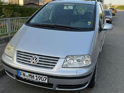 VW Sharan