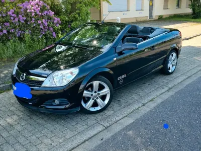 Gebraucht Opel Astra Cabriolet 140 PS (102 kW) 2008 Schwarz Cabrio