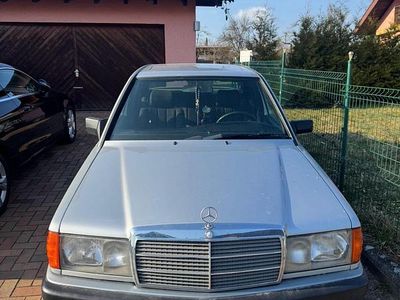 Usata Mercedes 190 109 CV (80 kW) 1992 Argento Berlina