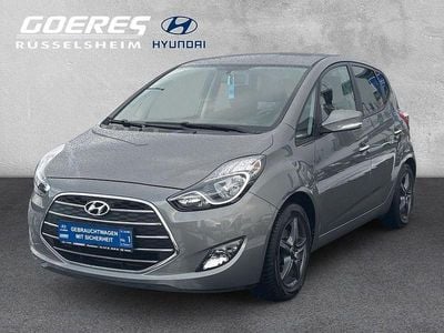 Gebraucht Hyundai i20 125 PS (91 kW) 2019 Grün Van / Kleinbus