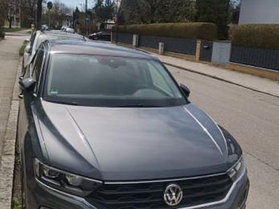 Second-hand VW T-Roc IQ Drive 150 CP (110 kW) 2019 Gri SUV
