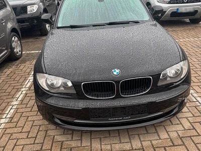 Gebraucht BMW 116 116 PS (85 kW) 2010 Schwarz Kleinwagen