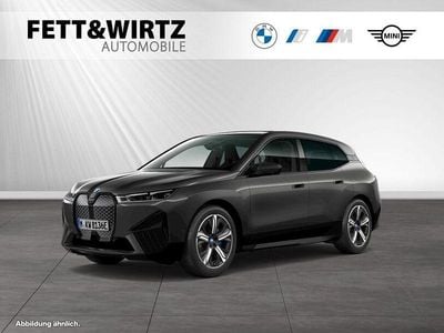 Gebraucht BMW iX Sport Line 384 kW (523 PS) 2024 Sophistograu brillanteffekt metallic SUV