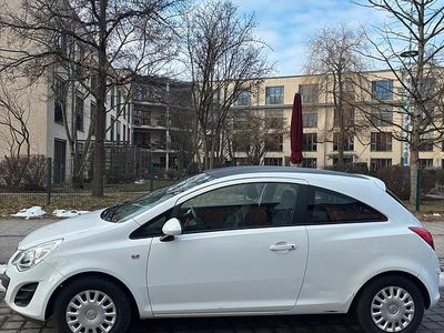 Gebraucht Opel Corsa 69 PS (50 kW) 2012 Weiß Kleinwagen