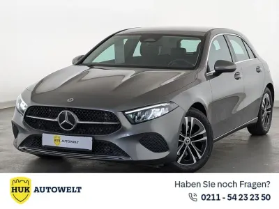 Gebraucht Mercedes A200 Progressive 150 PS (110 kW) 2024 Mountaingrau Limousine