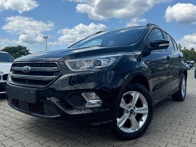 Schwarz Gebraucht 2018 Ford Kuga ST-Line SUV | 10.399 € (Guter Preis)
