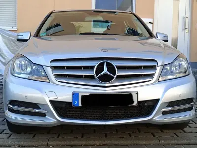 Gebraucht Mercedes C180 Avantgarde 156 PS (114 kW) 2013 Silber Limousine