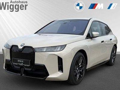 Nuova BMW iX M Sport 300 kW (408 CV) 2026 Beige SUV