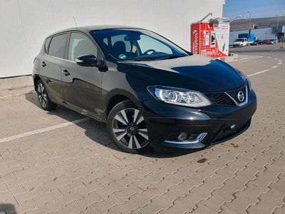 Gebraucht Nissan Pulsar Tekna 116 PS (85 kW) 2015 Schwarz Kleinwagen