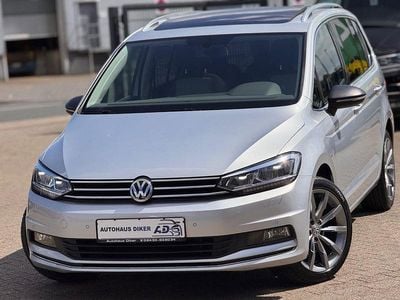 Silber Gebraucht 2018 VW Touran Highline Van / Kleinbus | 19.900 € (Fairer Preis)