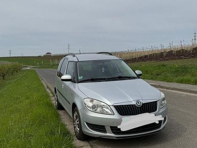 Gebraucht Skoda Roomster Plus Edition 86 PS (63 kW) 2012 Silber Van / Kleinbus